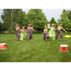 garden_party_3.jpg